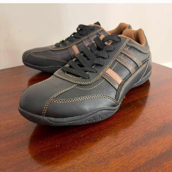 PERRY ELLIS Portfolio LEATHER Sneakers Shoes (4 Leather STRIPES) Men SIZE 9 WIDE - Picture 2 of 10